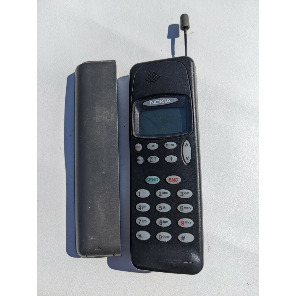 Vintage 1990's Nokia Model 100 Mobile Brick Candybar Cell Phone THA-9